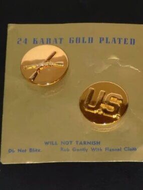 24 Karat Gold Plated Military U.S. & Crossed Rifles Collar Pins on Original Card